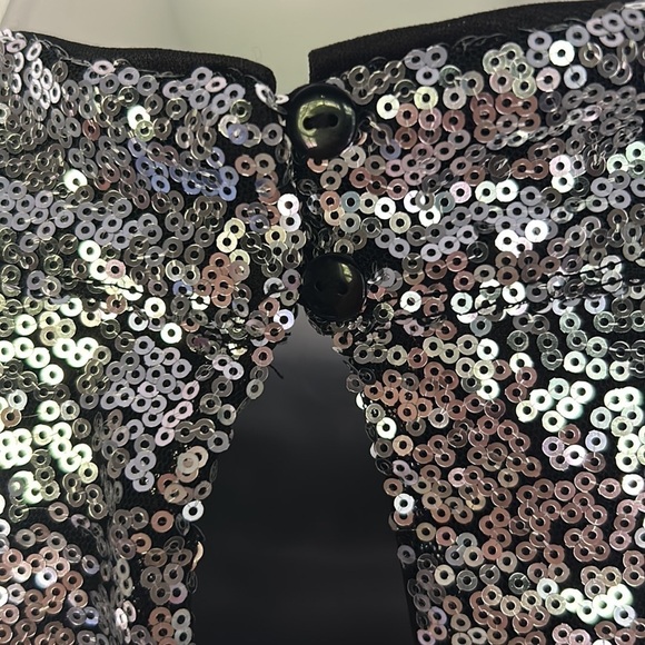 A. Calin by Flying Tomato Silver Sequin High Neck Puff Sleeve Top - Picture 3 of 4